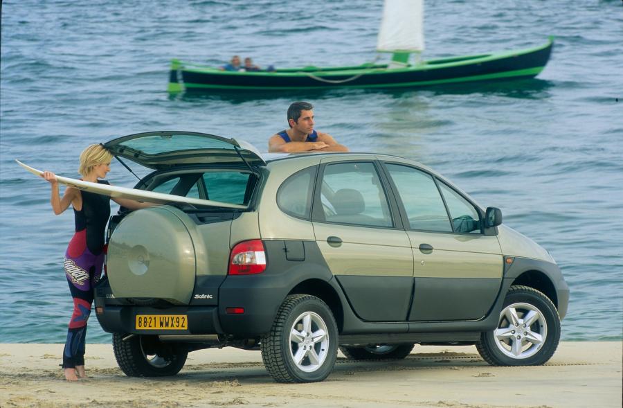  Renault Scenic RX4 2000 года  (фото 39 из 66)